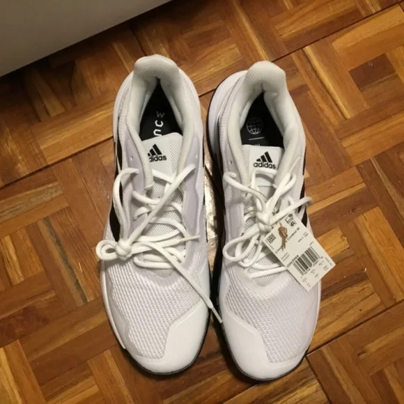 NWT Men’s Adidas US 11 CourtJam Control White Tennis Shoes - Picture 5 of 6